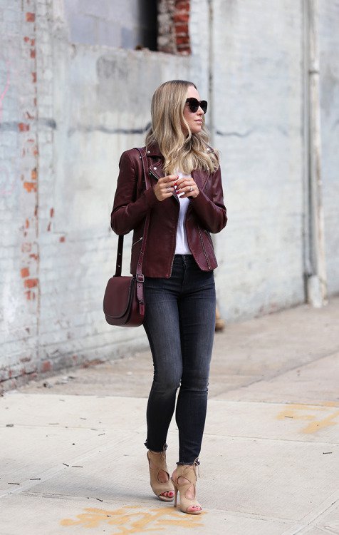 17 Ideas to Add Burgundy to Your Outfits - crazyfor