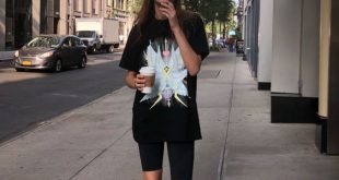 50+ How to Wear an Oversized T-Shirt Ideas | Fashion, Oversized .