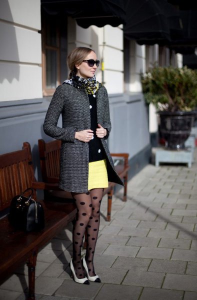 Patterned Tights Low-Key Sexy Outfit
Ideas for Ladies