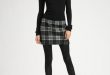 Chic plaid skirt outfit | Plaid skirt outfit, Fashion, Skirt outfi