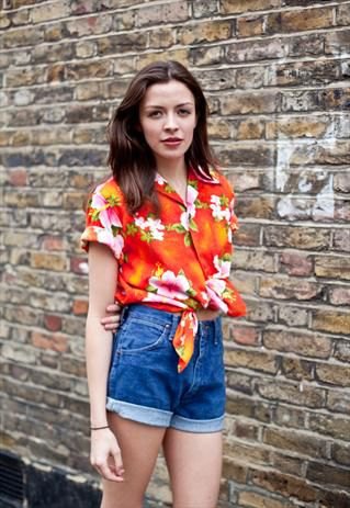 How to Style Red Hawaiian Shirt: Best 10 Cheerful & Sharp Outfits .