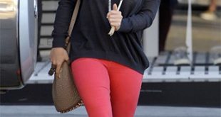 Hilary Duff In red Skinny Jeans With Luca Grab Brunch in Beverly .