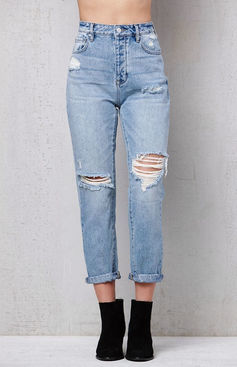 Favorite Blue Mom Jeans in 2020 | Ripped mom jeans, Blue mom jeans .
