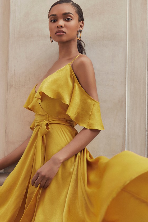 Get the Look - Mustard Yellow Dress Ideas | Hey Wedding La