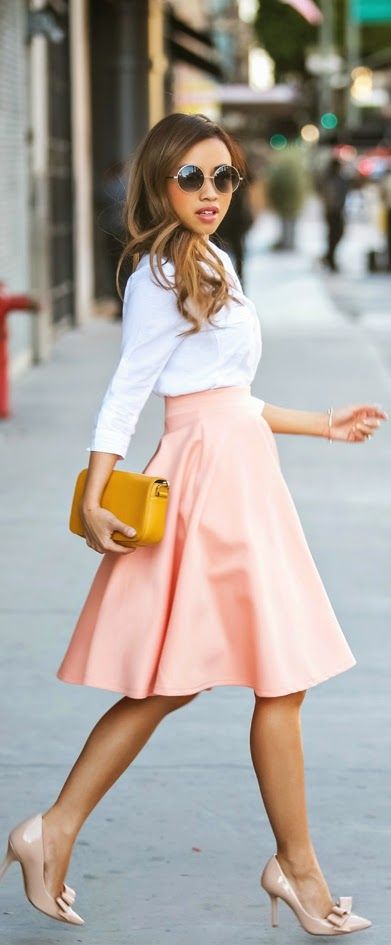 Pink Chic High Waist Skirt with White Top | Spring work outfits .