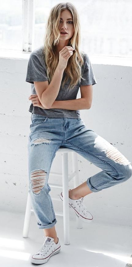 Pin by Madeline King on Summer looks | Boyfriend jeans outfit .