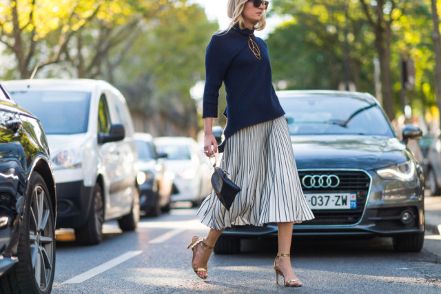 30+ Ways To Style a Pleated Skirt – Closetful of Cloth
