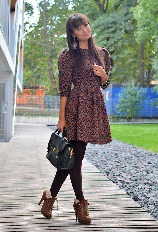 18 Street Style Outfit Ideas with Ankle Boots - fashionsy.c