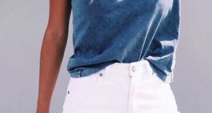 White denim shorts baggy blue tshirt | Clothing essentials, Girl .
