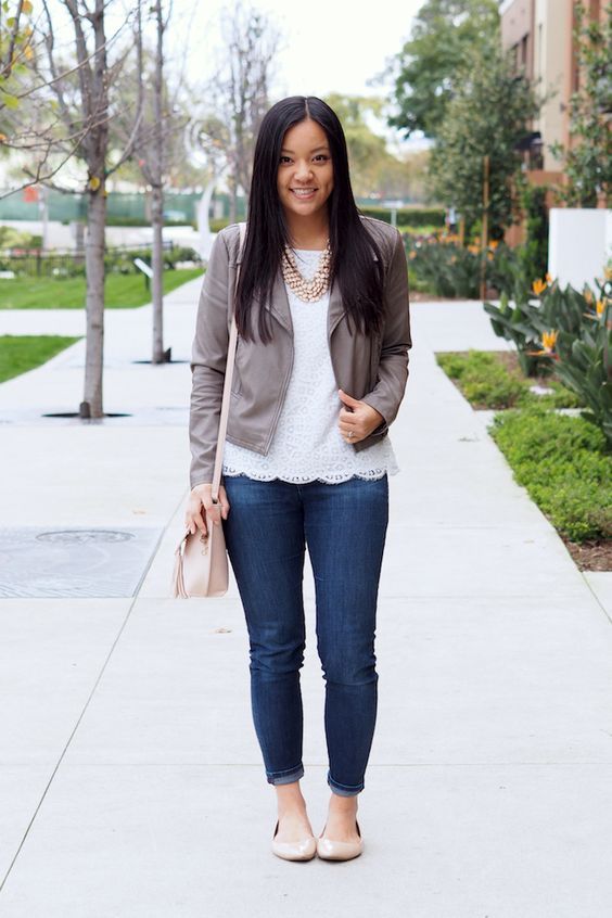 Blue jeans, white lace top and grey blazer - LadyStyle | Dressy .