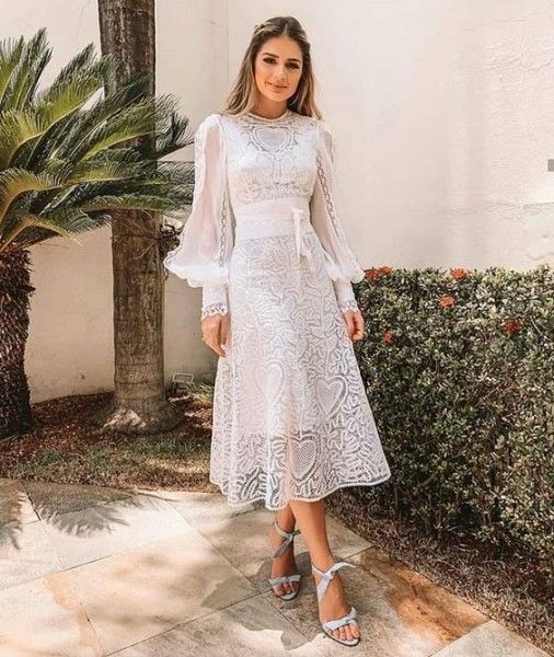 21 Outfits Ideas With White Long Sleeve Dresses glamhere.com .