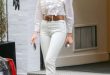 15 Amazing White Ruffle Blouse Outfit Ideas for Women - FMag.c
