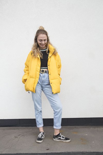 15 Cheerful & Stylish Yellow Puffer Jacket Outfit Ideas for Women .